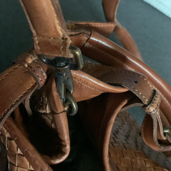 Brand New- Valentina Italian Woven Leather Bag - Picture 2 of 5